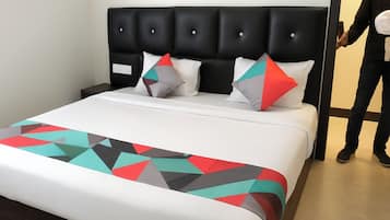 Hypo-allergenic bedding, desk, soundproofing, free WiFi