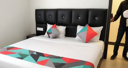 HOTEL Tralveller In LUCKNOW