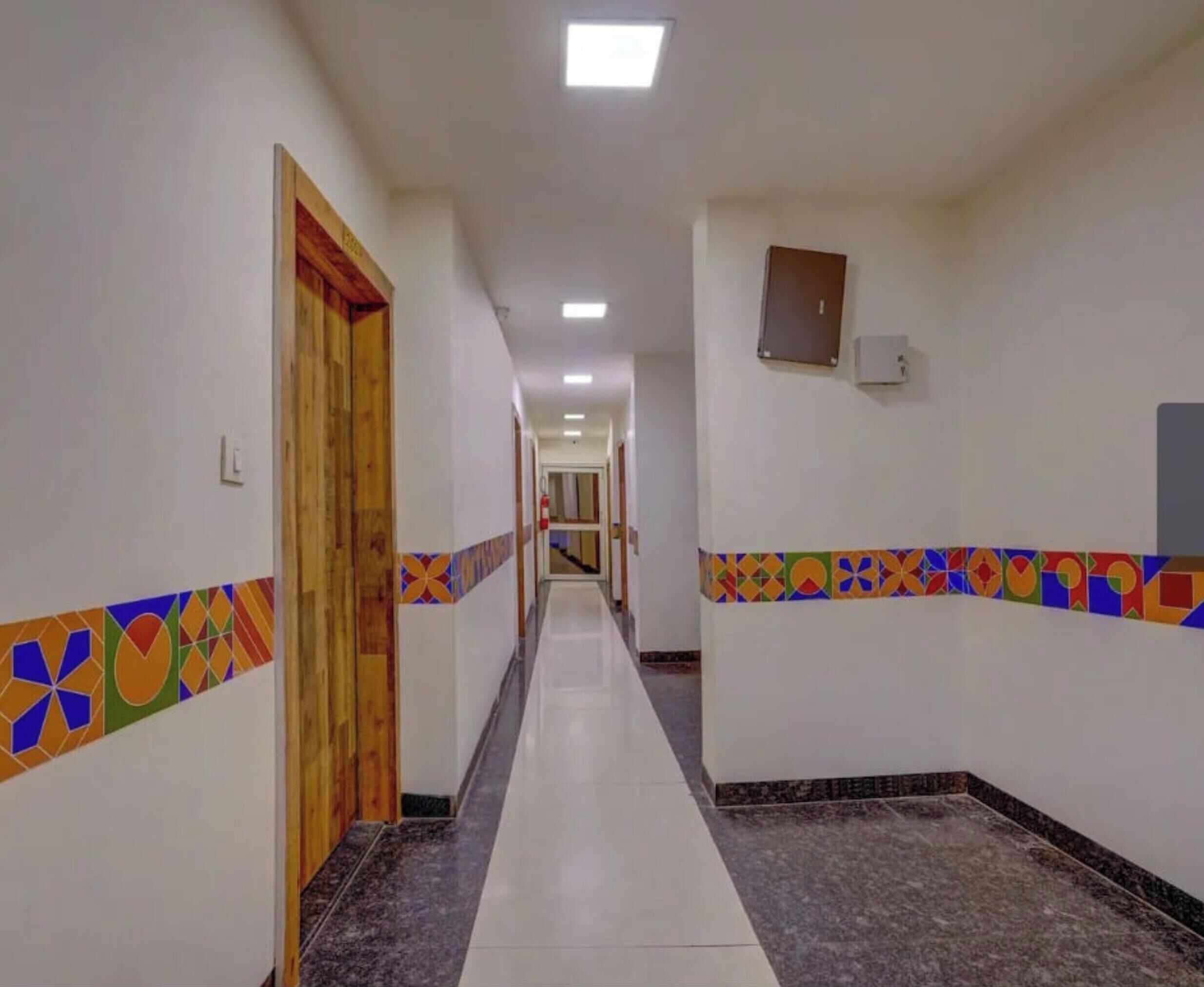 المنشأة من الداخل