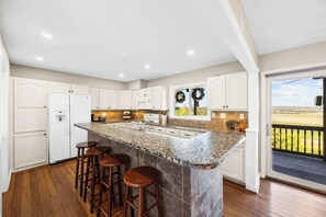 Fridge, microwave, oven, stovetop - A-Frame Home | Ultimate Retreat in Bourbon Country (Coxs Creek)