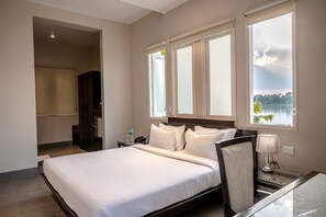 Premium-Ferienhaus, 1 Queen-Bett, Balkon, Flussblick