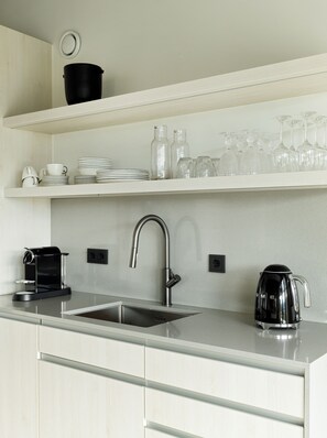 Villa, River View | Private kitchen