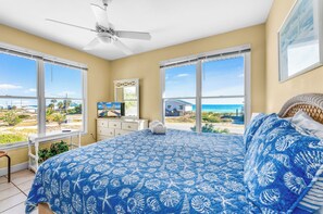 Room - Hang Ten - 3 Bedroom 3 Bath Private Home with Pool and Dog Friendly (St George Island)