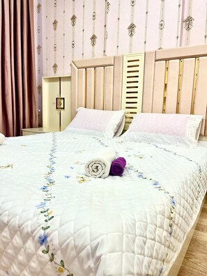 1 bedroom, iron/ironing board, WiFi, bed sheets