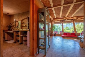 Interior - Ecological Holiday Home - Le Nid des Anges (Saint-André Lachamp)