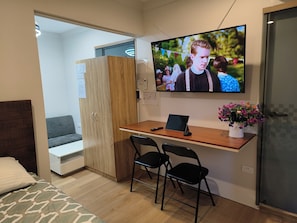 1 غرفة نوم ومكواة/لوح كي وواي فاي مجانًا وملاءات أسرّة