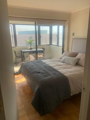 2 bedrooms, iron/ironing board, WiFi, bed sheets - Modern 2BR Family Apartment in Excelent Location (Las Condes)