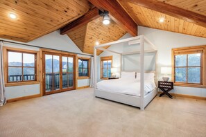 5 bedrooms, desk, free WiFi, bed sheets