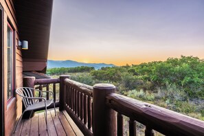 Terrace/patio - Epic Ski Views, Hot Tub, Shuttle to Deer Valley, Exclusive Neighborhood! (Park City)