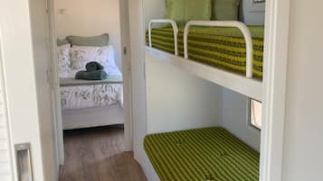 2 dormitorios y ropa de cama