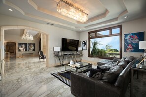 TV, fireplace, offices