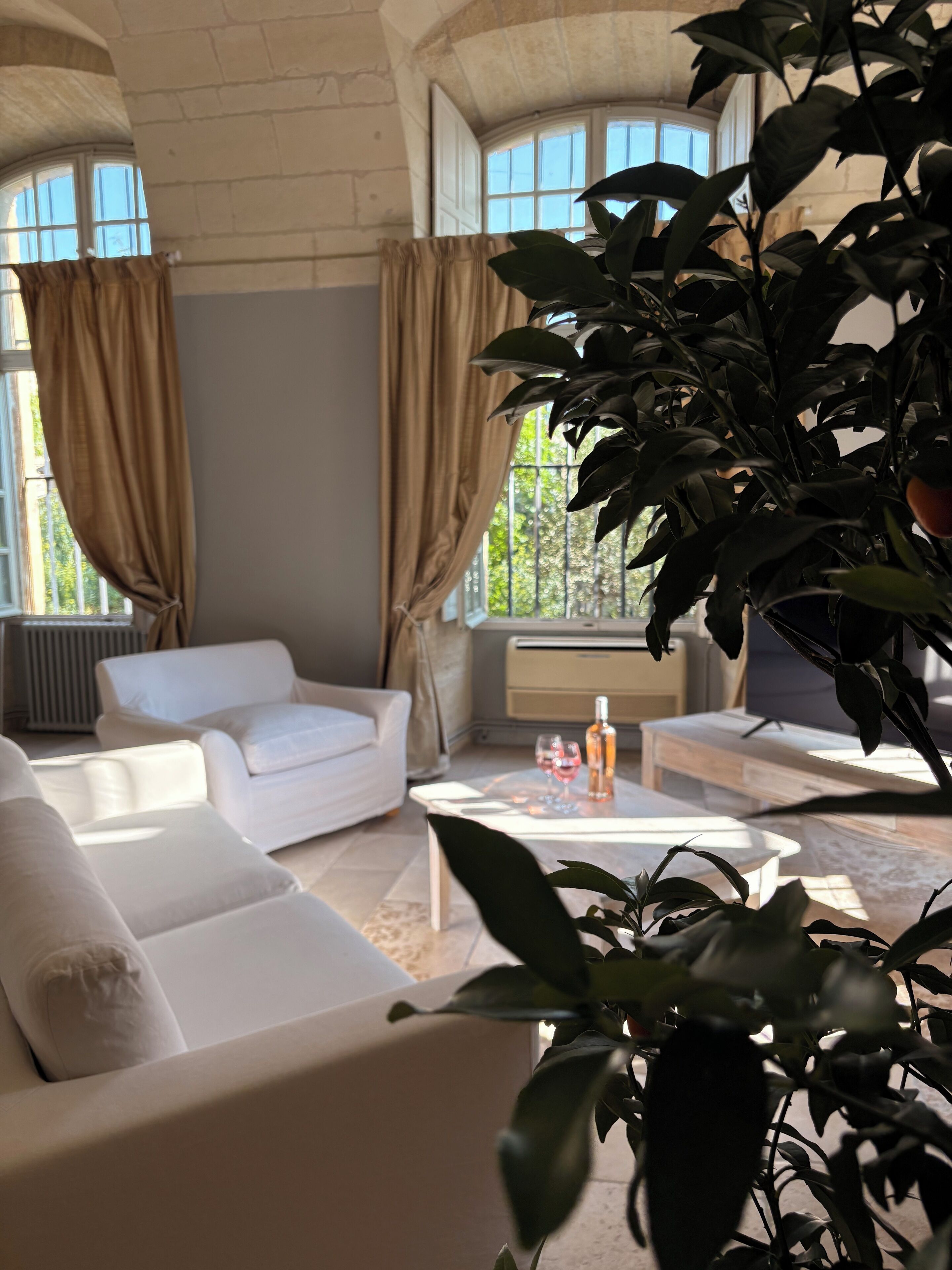 TV, table football, ping pong