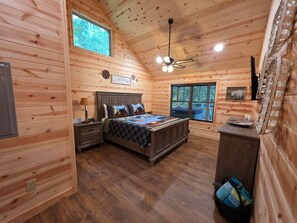 2 habitaciones, tabla de planchar con plancha, cuna de viaje y wifi