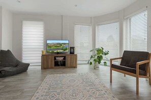 Télévision, espaces bureaux