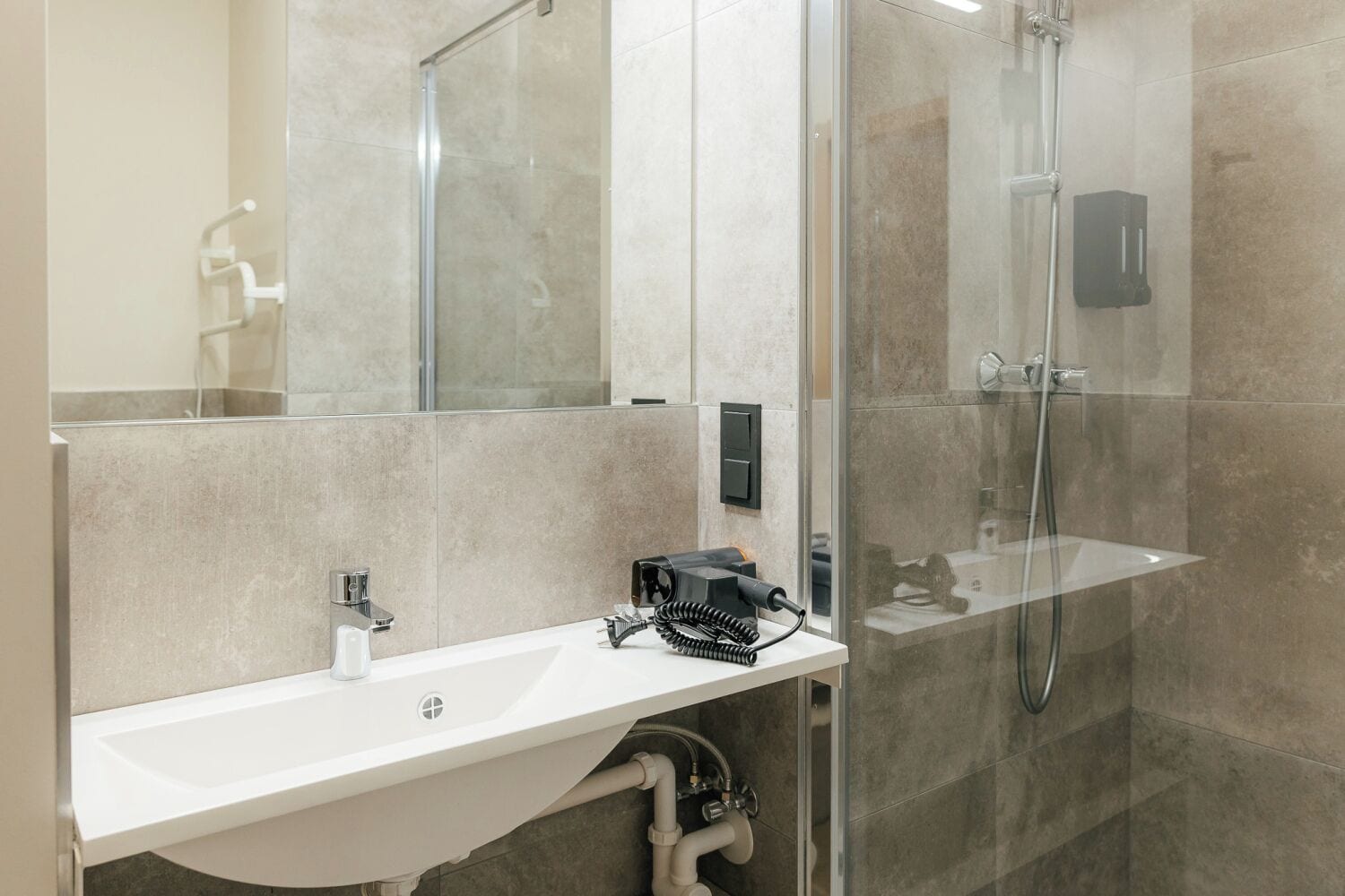 Standard Double Room | Bathroom | Shower, hair dryer, towels, soap
