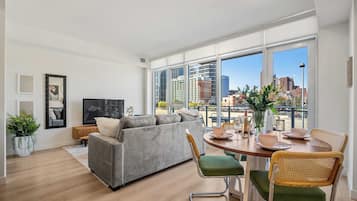 Televisión y oficina