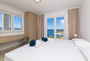 5 chambres, bureau, fer et planche à repasser, Wi-Fi gratuit