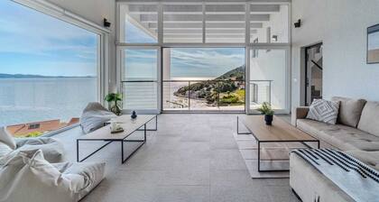 Villa Blue Horizon- Beautiful modern beach house -100m from sea