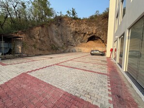 Exterior - Cullinan Hotel & Restaurant (Bilaspur)