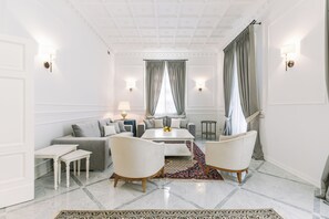 Smart TV, fireplace, stereo, printers