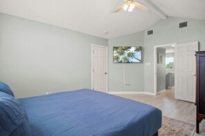 3 bedrooms, iron/ironing board, travel crib, WiFi