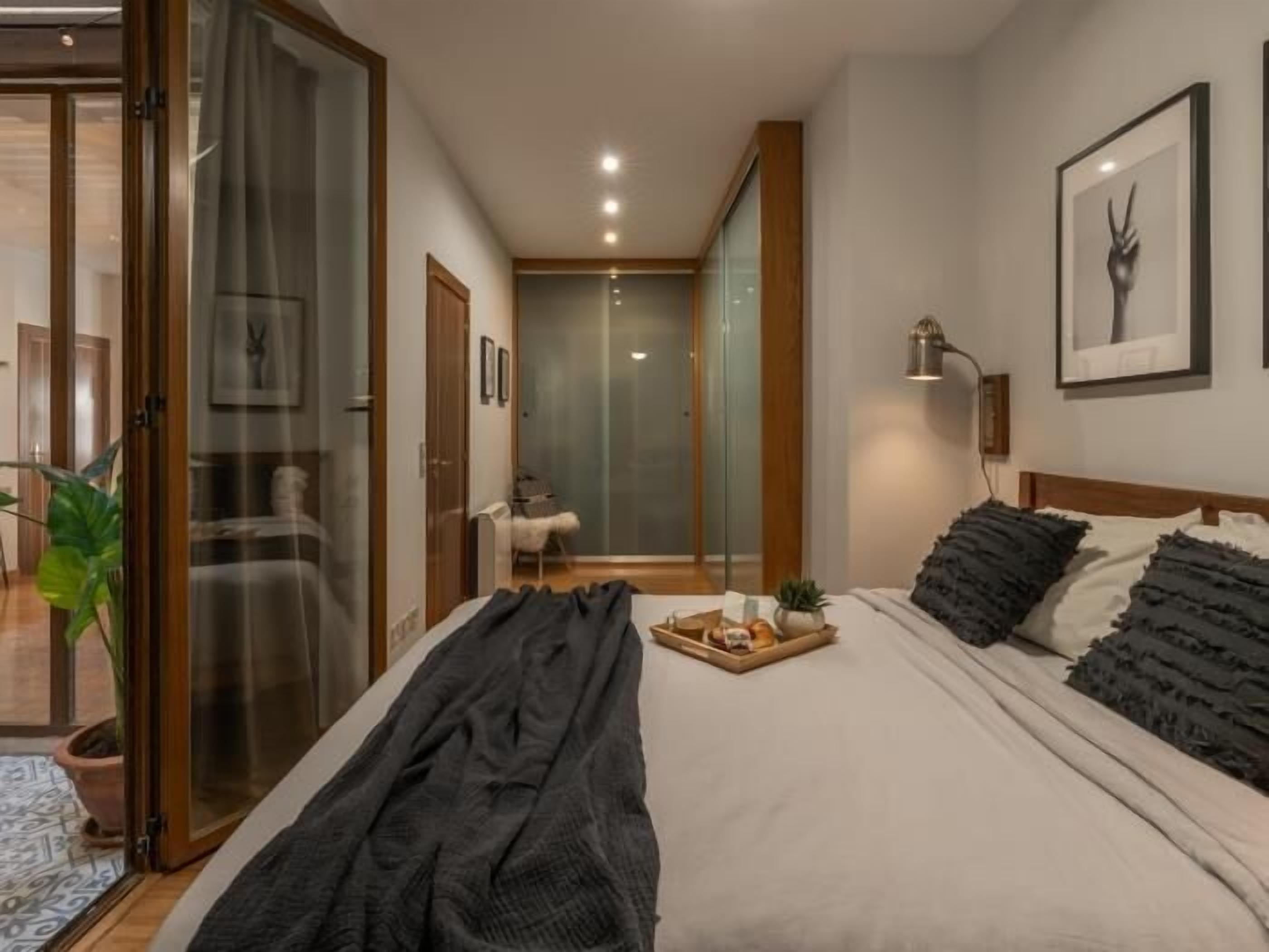 2 makuuhuonetta, silitysrauta/-lauta, internet, vuodevaatteet