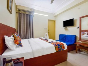 Superior Room | Rollaway beds, free WiFi, bed sheets