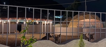 Makamaya Resort