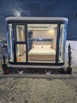 Junior Suite, 1 King Bed, Park View | Premium bedding, bed sheets