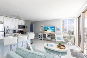 1 bedroom - Estero Beach Tennis 1004c Direct Gulf Water Views (Fort Myers Beach)