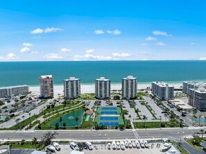 1 bedroom - Estero Beach Tennis 1004c Direct Gulf Water Views (Fort Myers Beach)