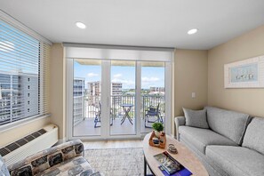 Apartment | 1 bedroom - New Luxury Estero Beach Tennis Club 708a (Fort Myers Beach)