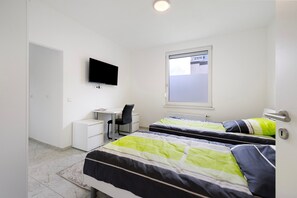 1 bedroom, WiFi, bed sheets - Apartment '2' with Shared Terrace and Wi-Fi (Albstadt)