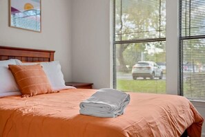 4 Schlafzimmer, Bügeleisen/Bügelbrett, WLAN, Bettwäsche