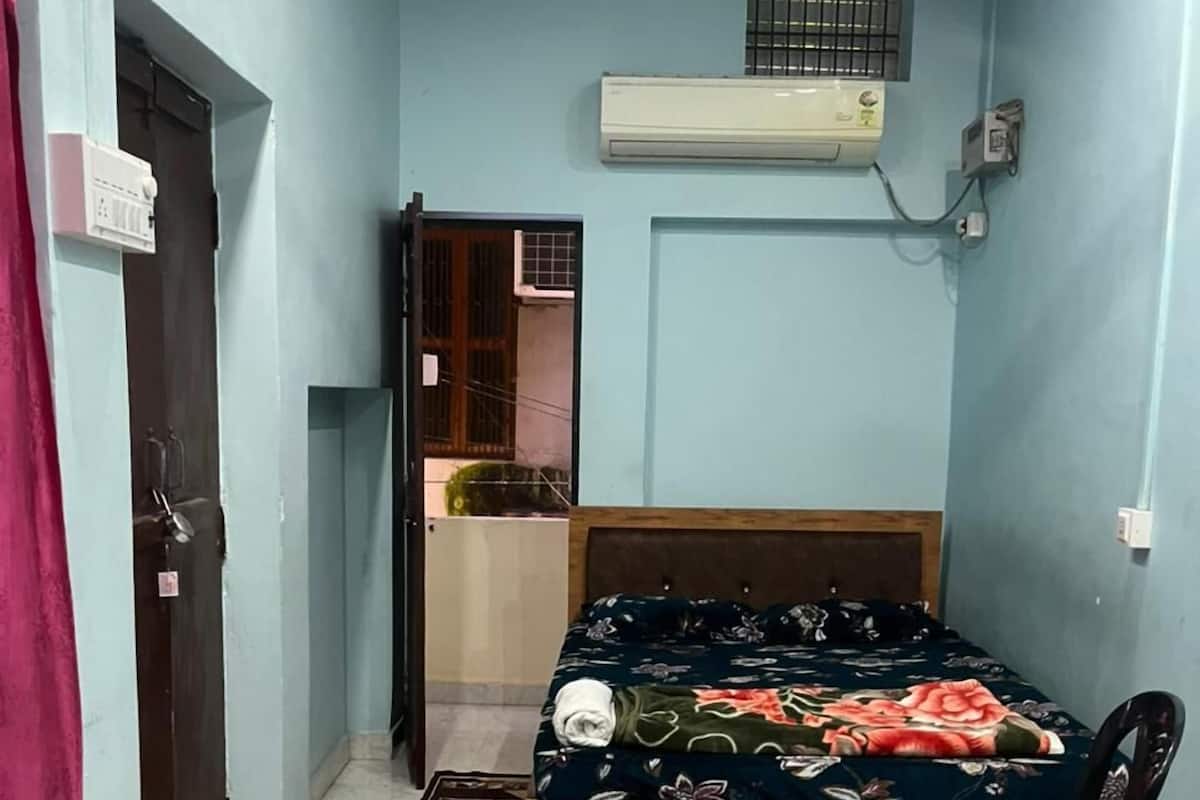 Basic Room, Balcony