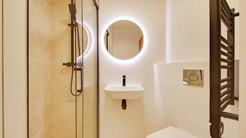 Een douche, een haardroger