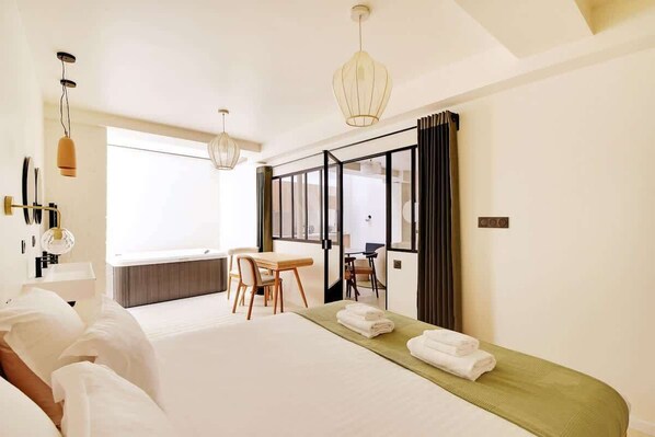 2 sovrum, strykjärn/strykbräda, resesäng och wi-fi