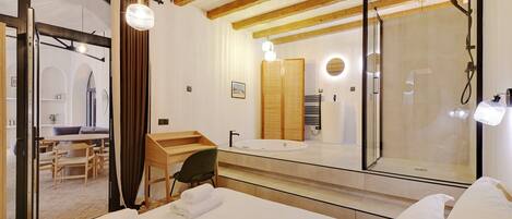3 habitaciones, cuna de viaje, wifi y ropa de cama