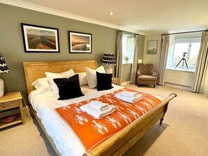 3 Schlafzimmer, Bügeleisen/Bügelbrett, WLAN, Bettwäsche