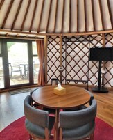 Quarto quádruplo, vista para a montanha