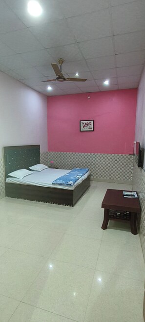 2 bedrooms, free WiFi