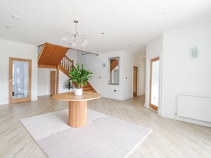 Interior - Macgregor Ranch (Spean Bridge)