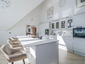 Lave-vaisselle, vaisselle et ustensiles