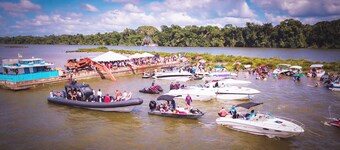 Paramaribo Villa Near Vibrant District. Kitchen Household Service Included!