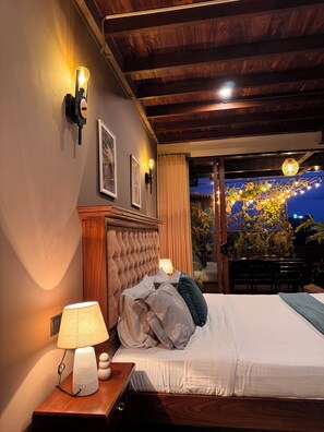 3 chambres, fer et planche à repasser, Wi-Fi, draps fournis