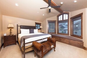 5 bedrooms, iron/ironing board, WiFi, bed sheets