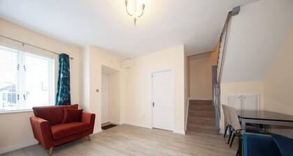 Bright 2BR at Kilmainham Gaol-reduced prices