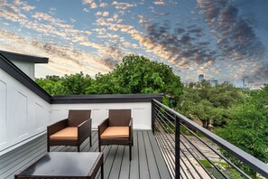 Terrace/patio - Luxe Austin Riverside House w/ Skyline Deck (Austin)