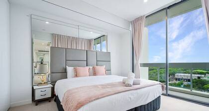 Metawisebnb Executive 2-bedroom Stadium View Apartment W Parking