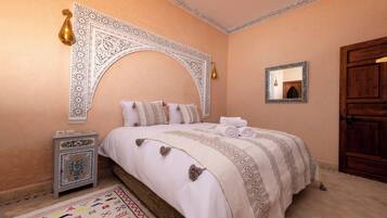Luxury Double Room | Premium bedding, in-room safe, laptop workspace, free cribs/infant beds